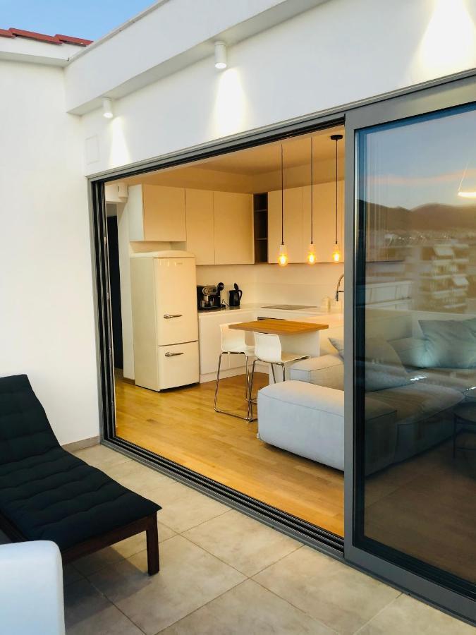 Amazing Suite at Glyfada with sea view & jacuzzi Atena Exterior foto