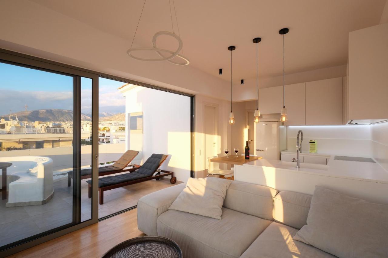 Amazing Suite at Glyfada with sea view & jacuzzi Atena Exterior foto